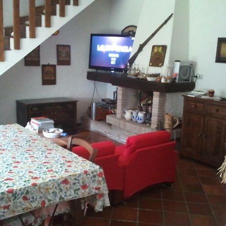 Villetta Nel Verde Vicino Spiaggia Orbetello Ngoại thất bức ảnh
