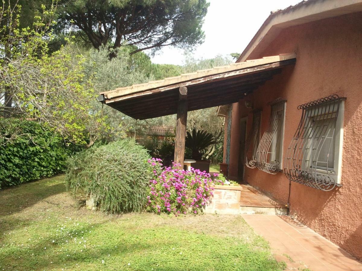 Villetta Nel Verde Vicino Spiaggia Orbetello Ngoại thất bức ảnh